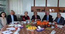 傅莹:我曾亲历黄岩岛事件 有些话必须要说