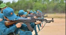 越南女民兵军训 全是中国老枪 人人颜值上线