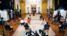美国新总统对华政策:不允许中国超过美国!还能嗅出什么味道?