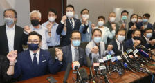 一棵青木:笑死人的威胁，香港反对派议员要集体辞职 |2020